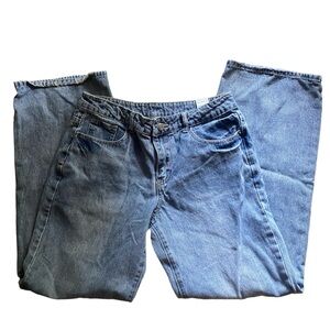 Baggy Low Waisted Jeans